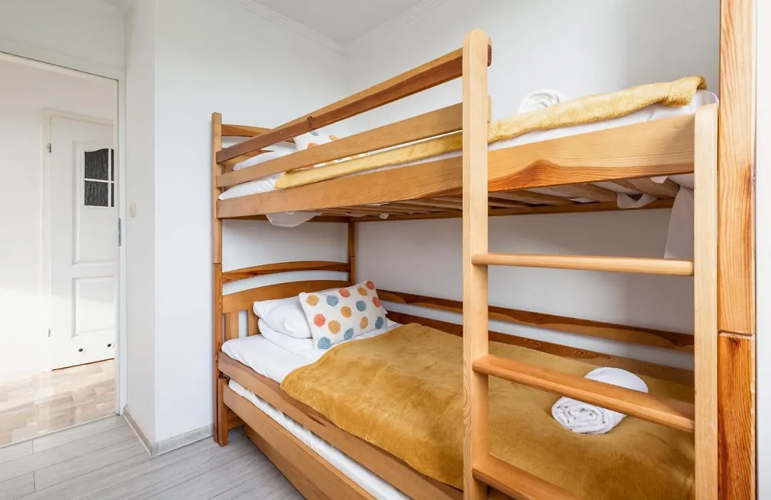 Marynarzy Okrętów Pogranicza Apartments by Renters-1
